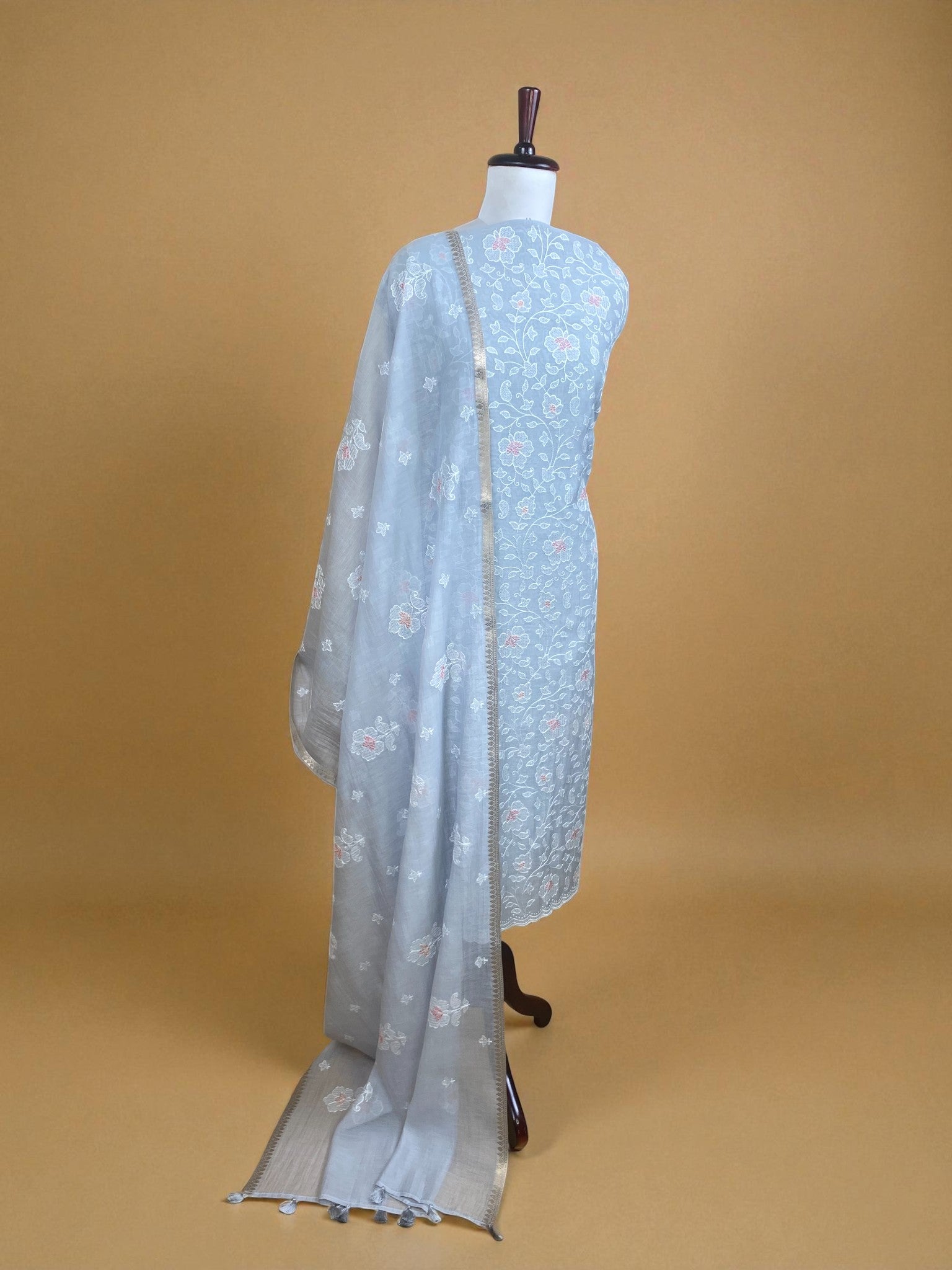 Grey Mulmul Chanderi Thread Embroidery Floral Kurta Set