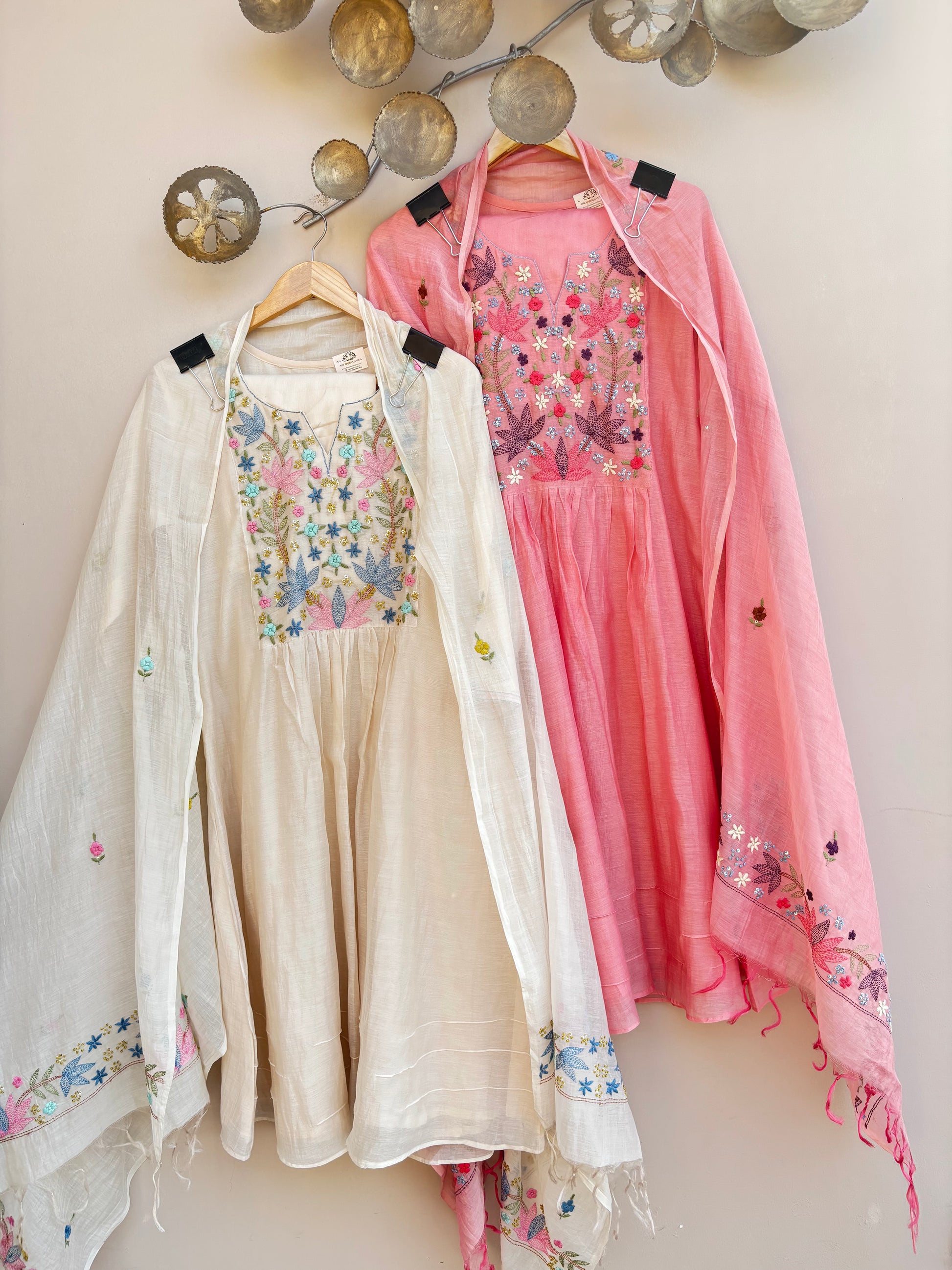 Soft Petal Elegance Mulchanderi Set