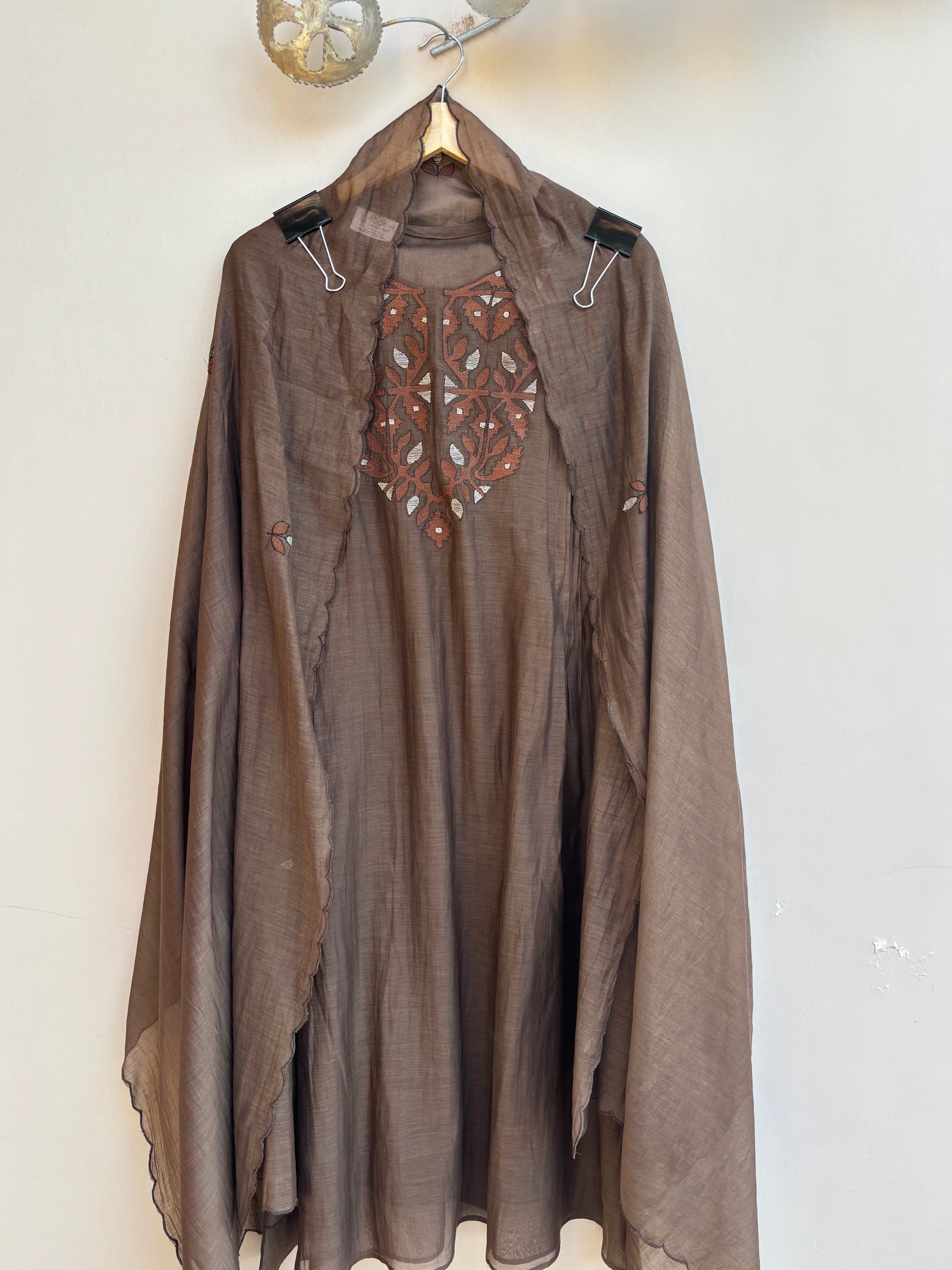 Bronze Meadow Beauty Mulchanderi Set