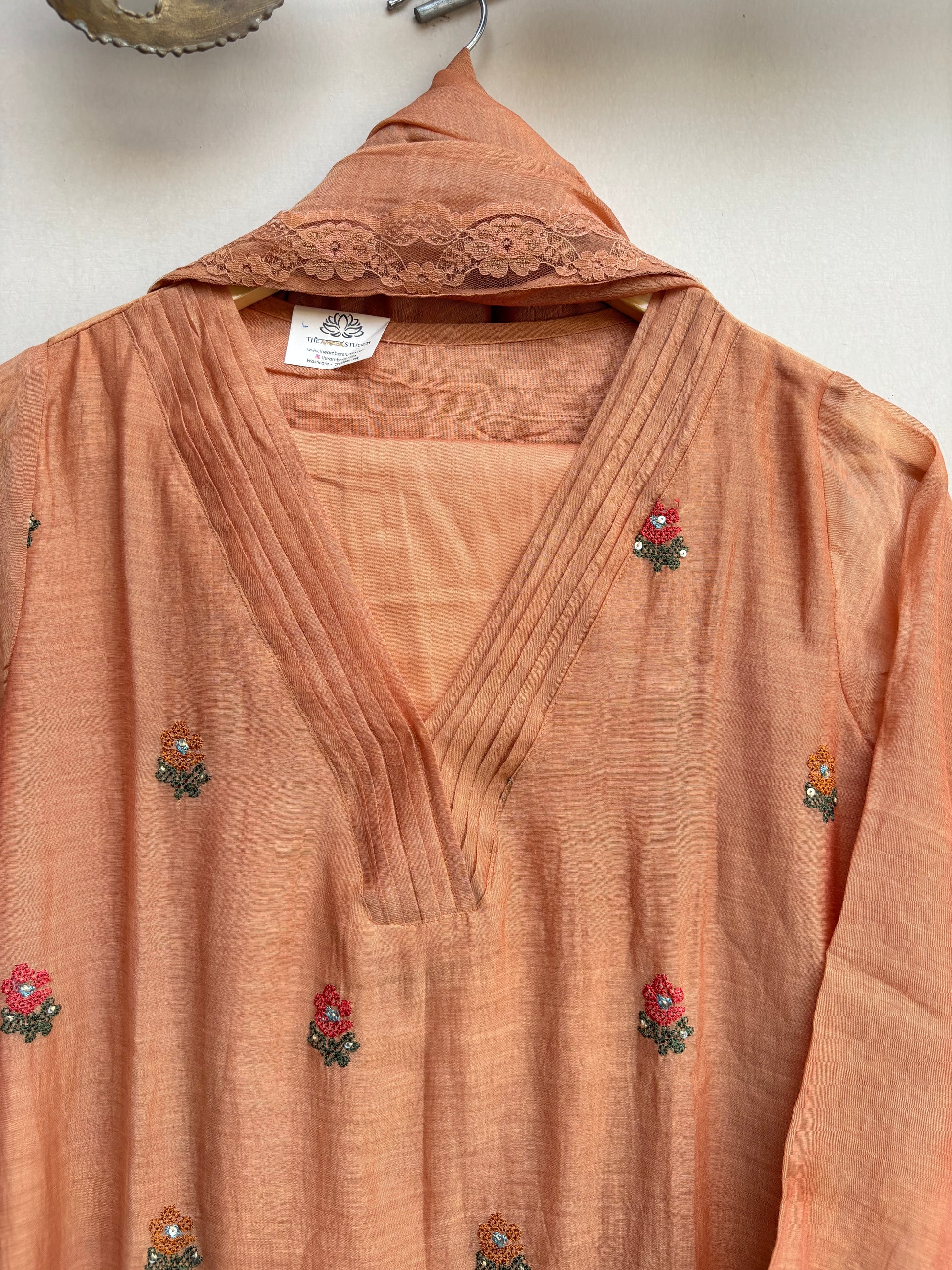 Sunset Petal Mulchanderi Set