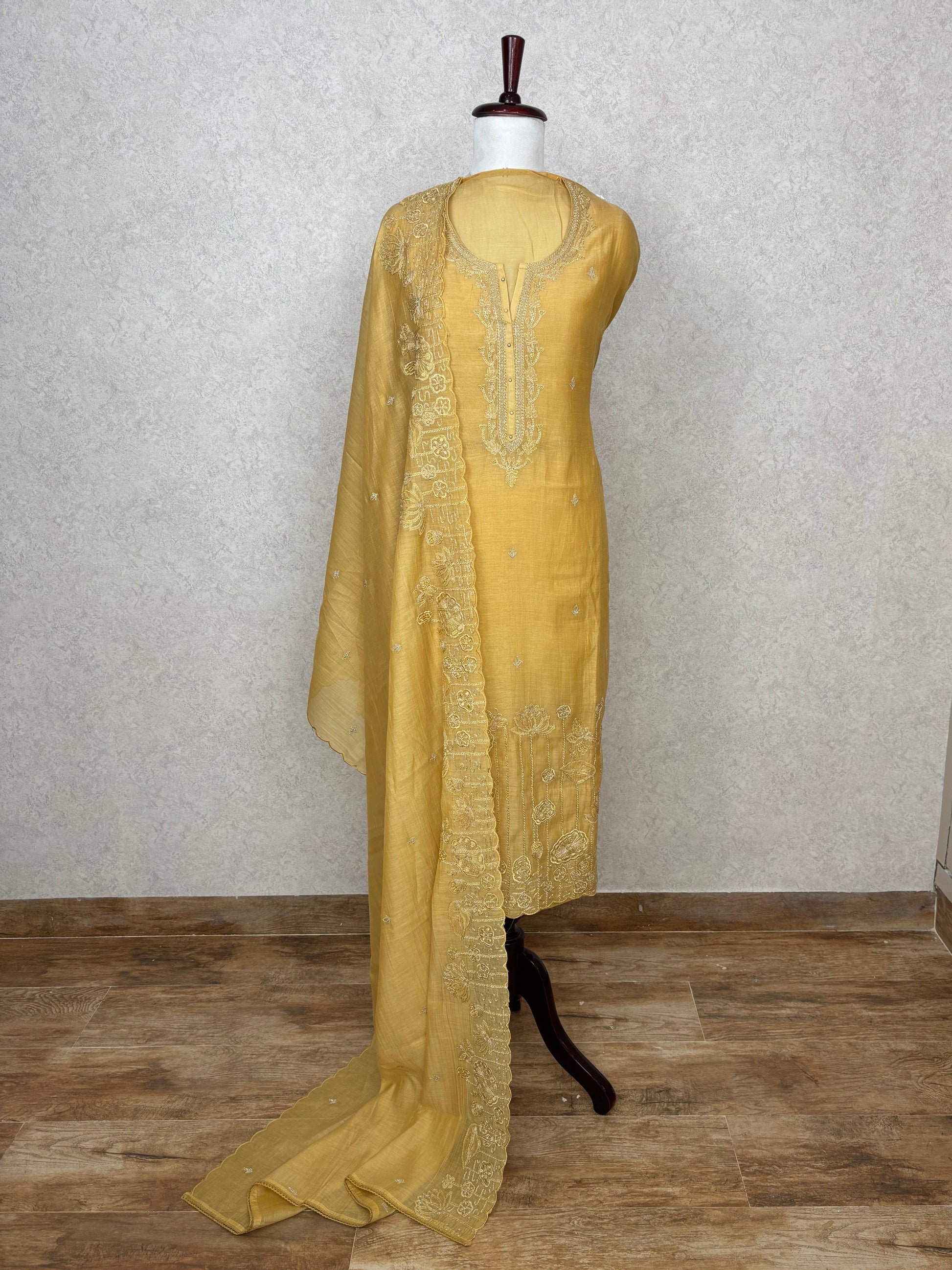 Pure Mulmul Chanderi Unstitched Suit With Zari Thread Embroidery