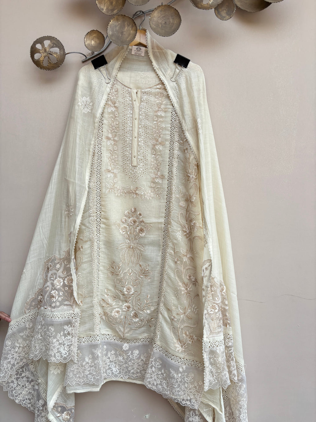 Pastel Gul Luxe Unstitched Suit