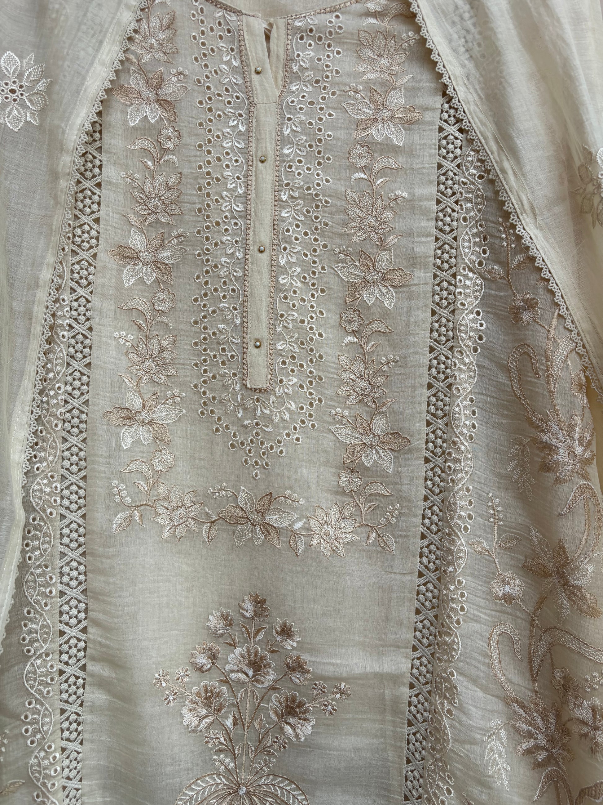 Pastel Gul Luxe Unstitched Suit