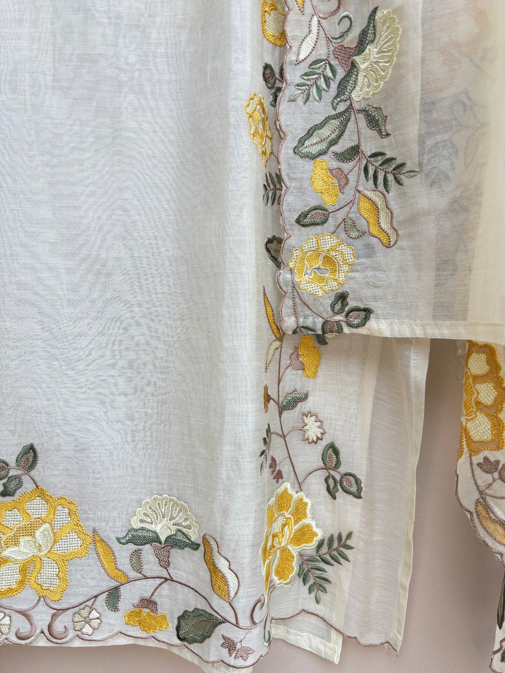Noor-e-Gul Mulmul Chanderi Unstitched Suit