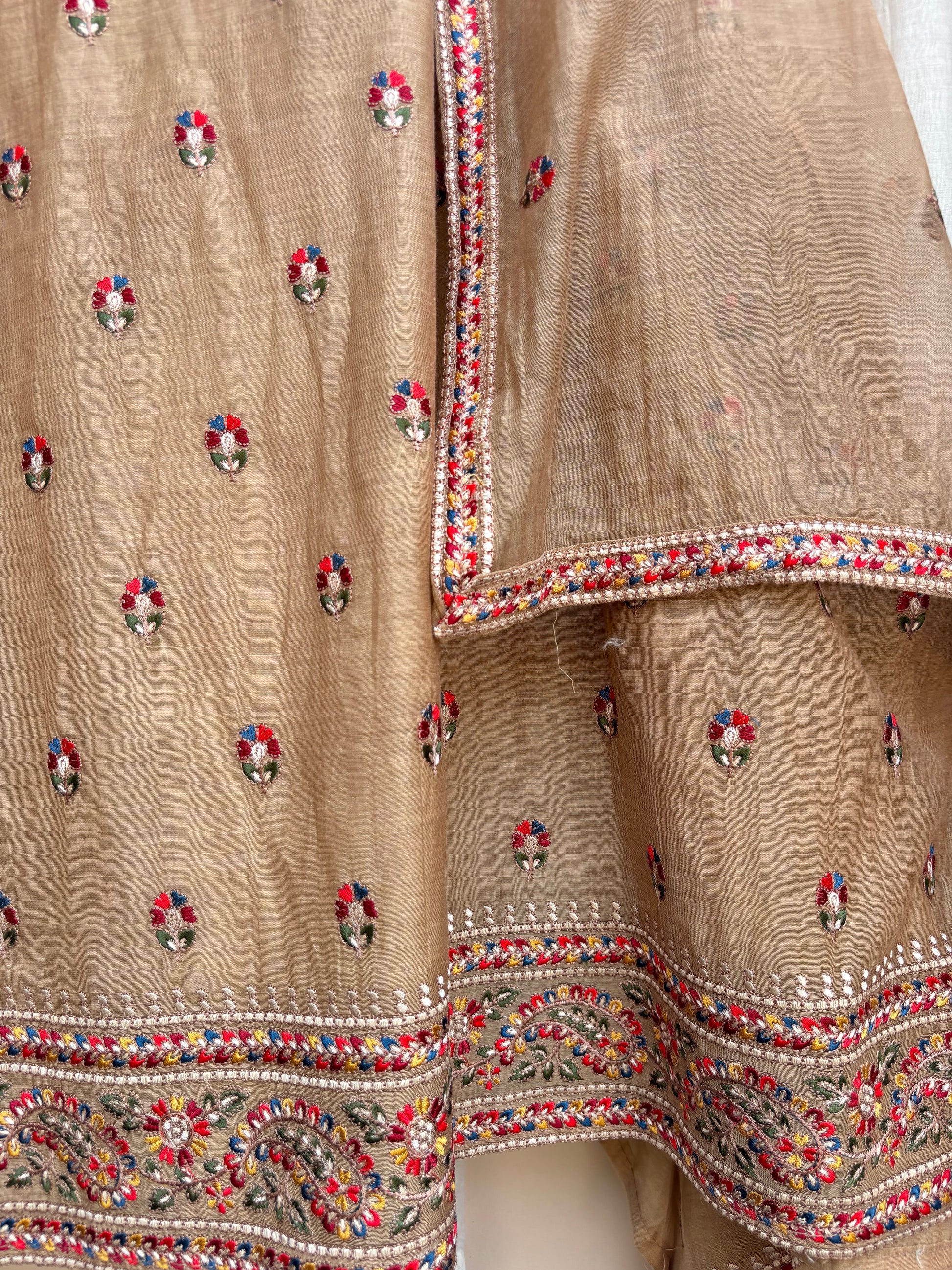 Suhana Resham Unstitched Suit