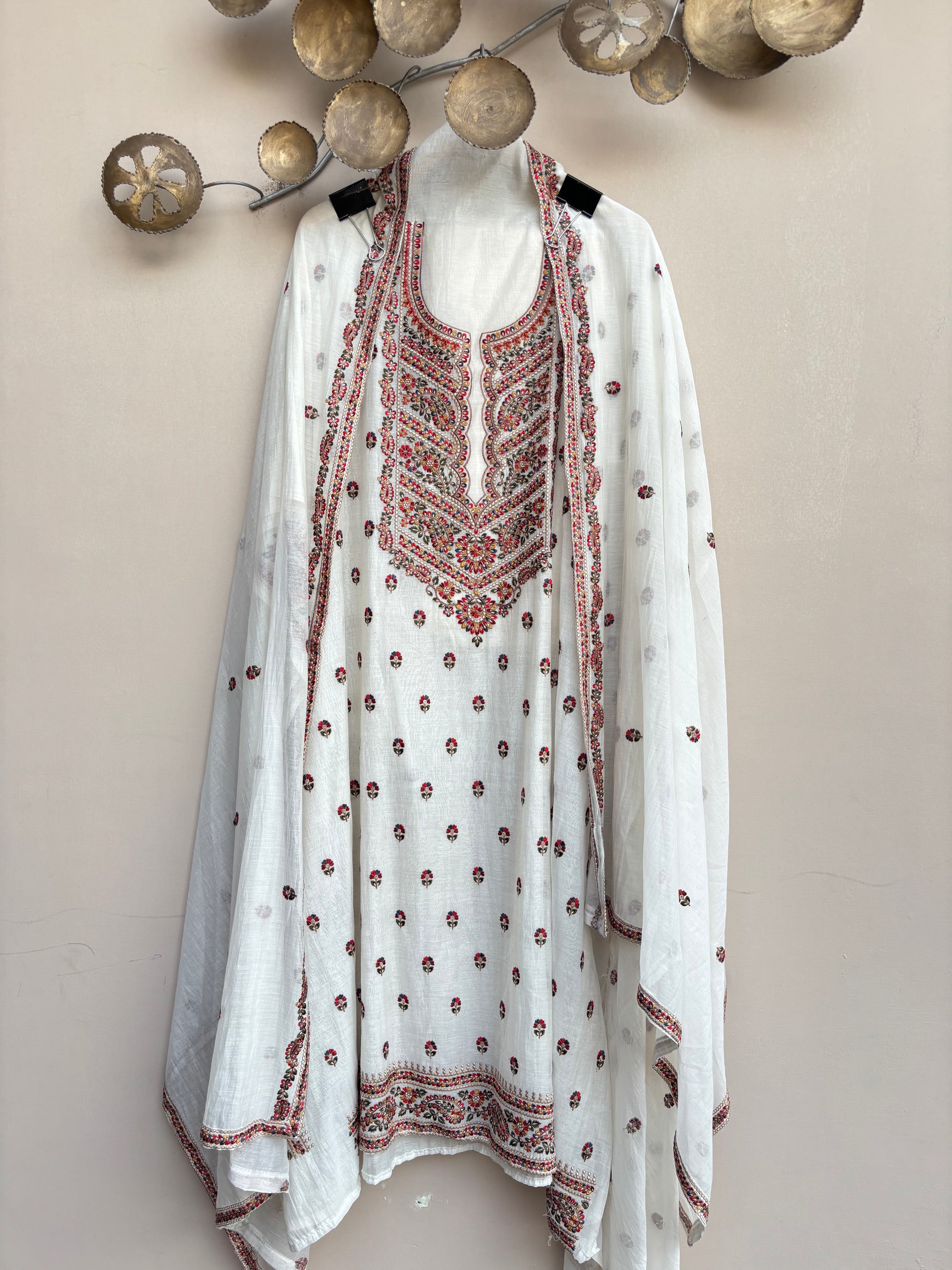 Suhana Resham Unstitched Suit