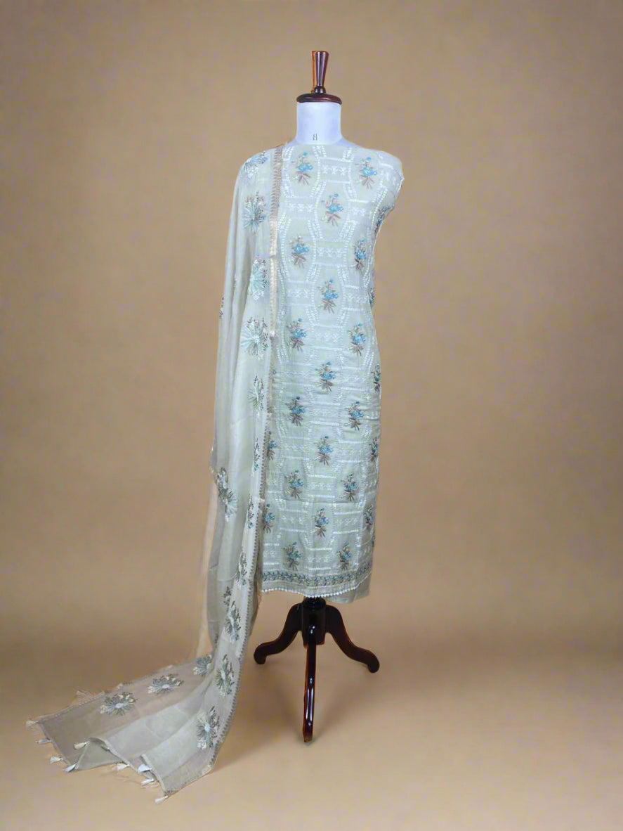 Mulmul Chanderi Thread Embroidery Suit With Dupatta